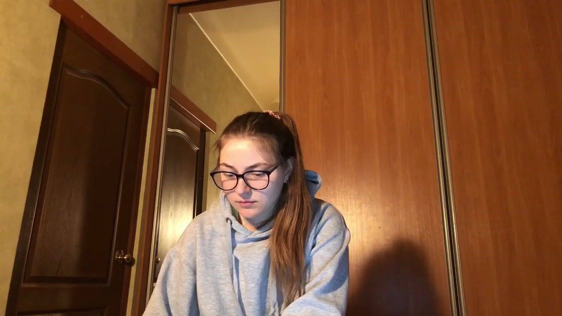 Gallery image thumbnail from Oliveevee_'s myfreecams stream on, 04/03/2023, 15:17 image 10 of 20