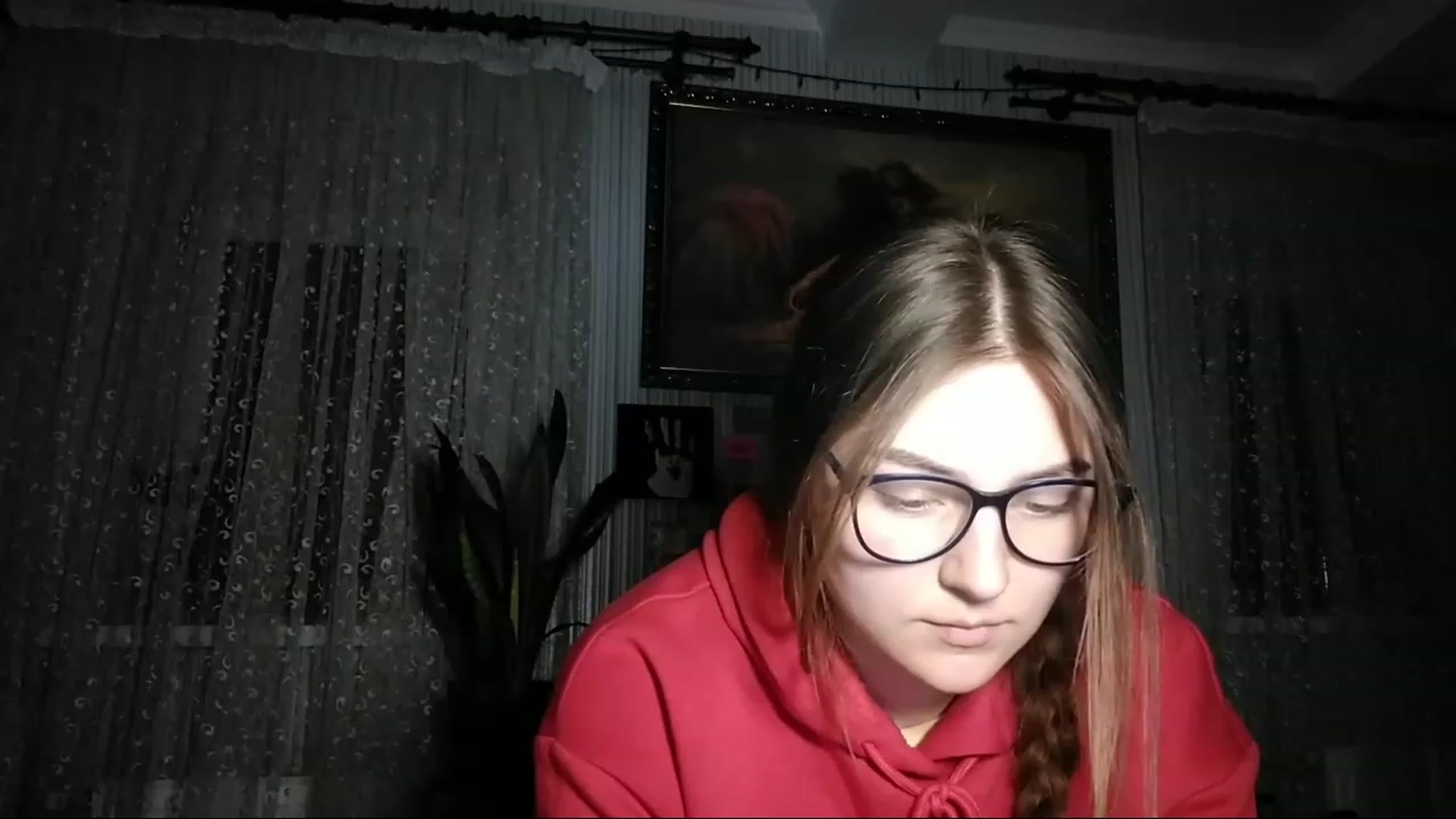 Gallery image thumbnail from Oliveevee_'s myfreecams stream on, 04/24/2023, 21:11 image 2 of 20