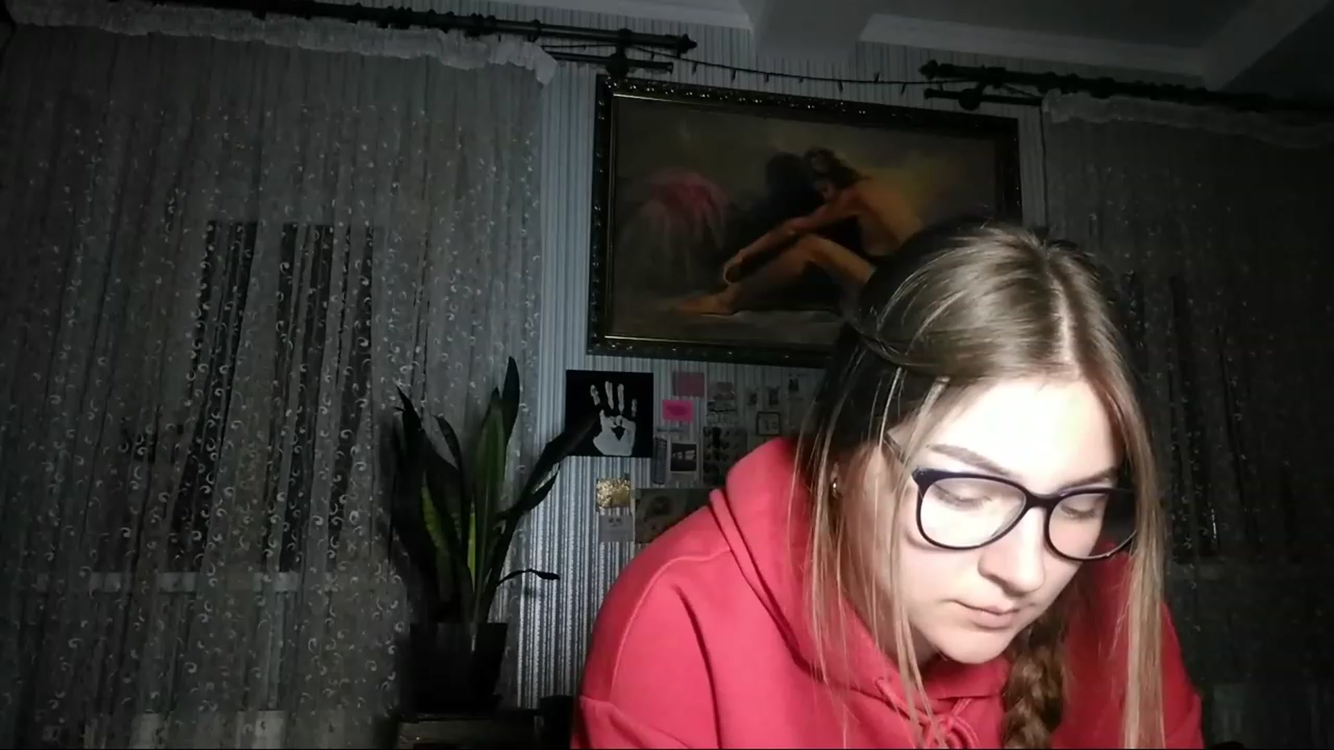 Gallery image thumbnail from Oliveevee_'s myfreecams stream on, 04/24/2023, 21:11 image 14 of 20