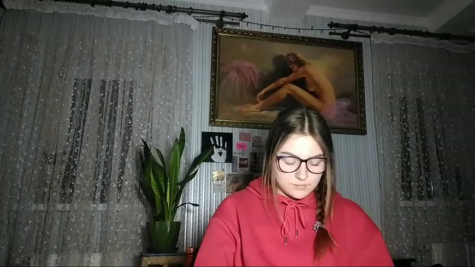 Gallery image thumbnail from Oliveevee_'s myfreecams stream on, 04/24/2023, 21:11 image 13 of 20