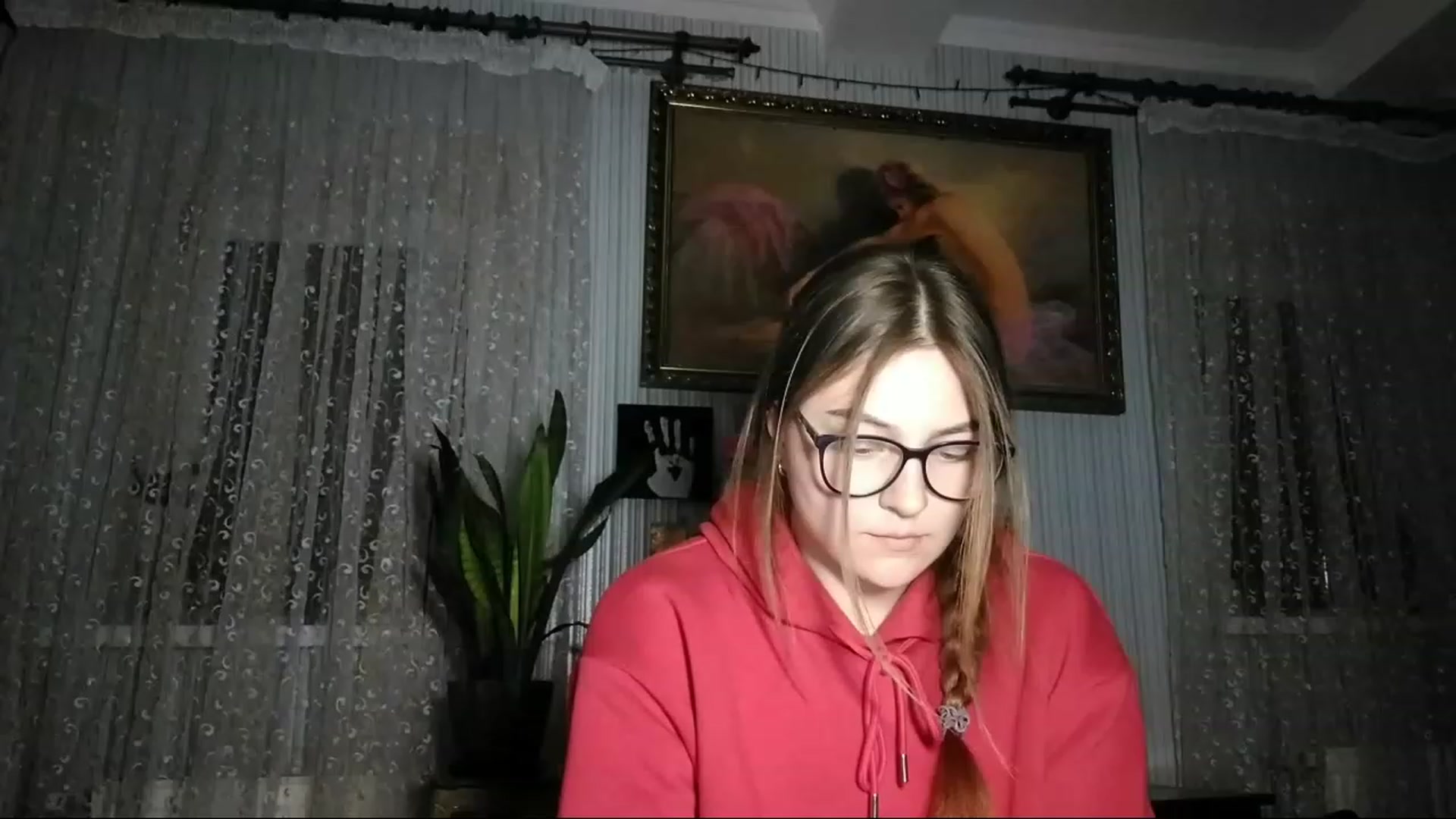 Gallery image thumbnail from Oliveevee_'s myfreecams stream on, 04/24/2023, 21:11 image 3 of 20