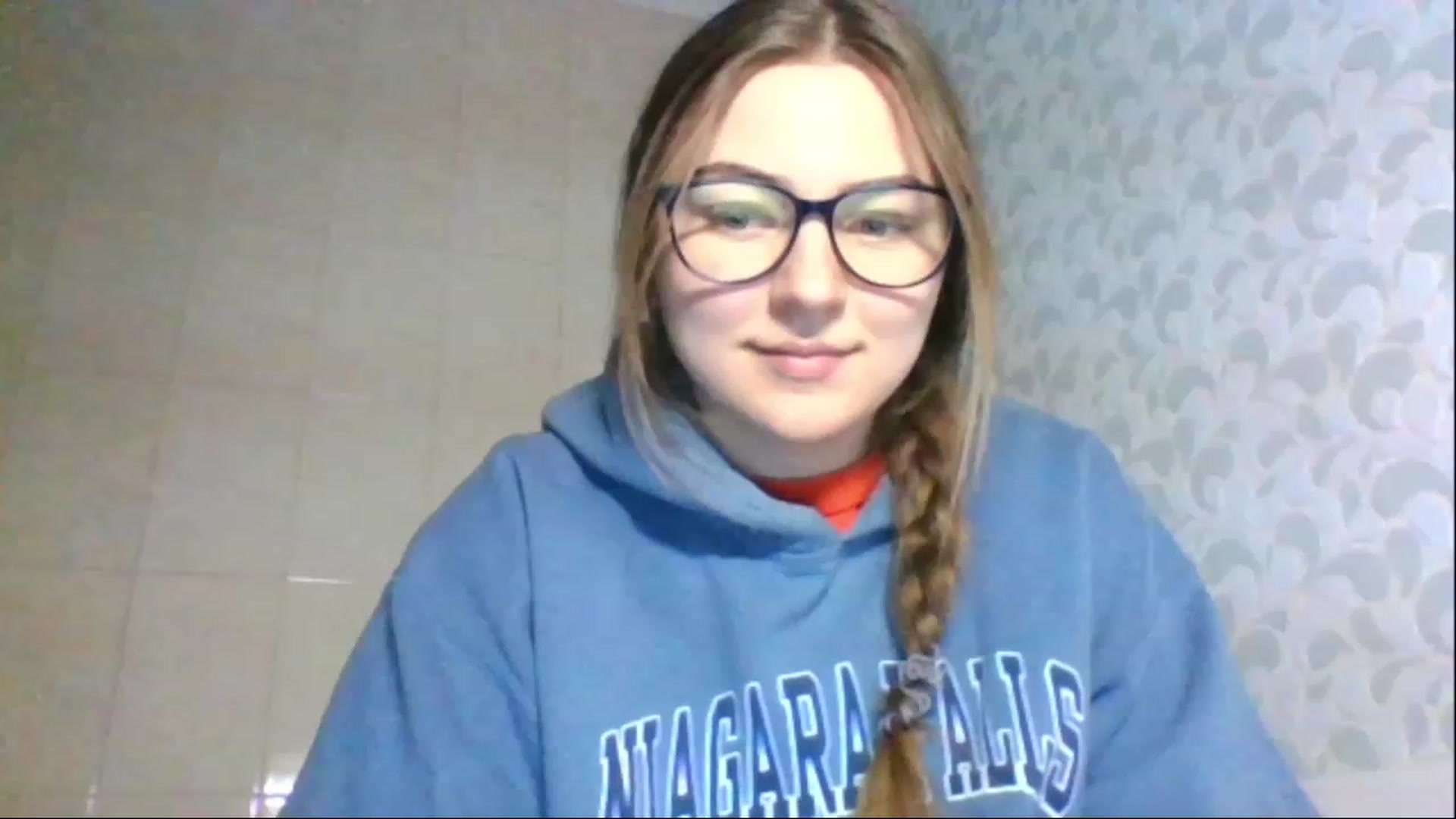 Gallery image thumbnail from Oliveevee_'s myfreecams stream on, 04/26/2023, 17:40 image 8 of 20