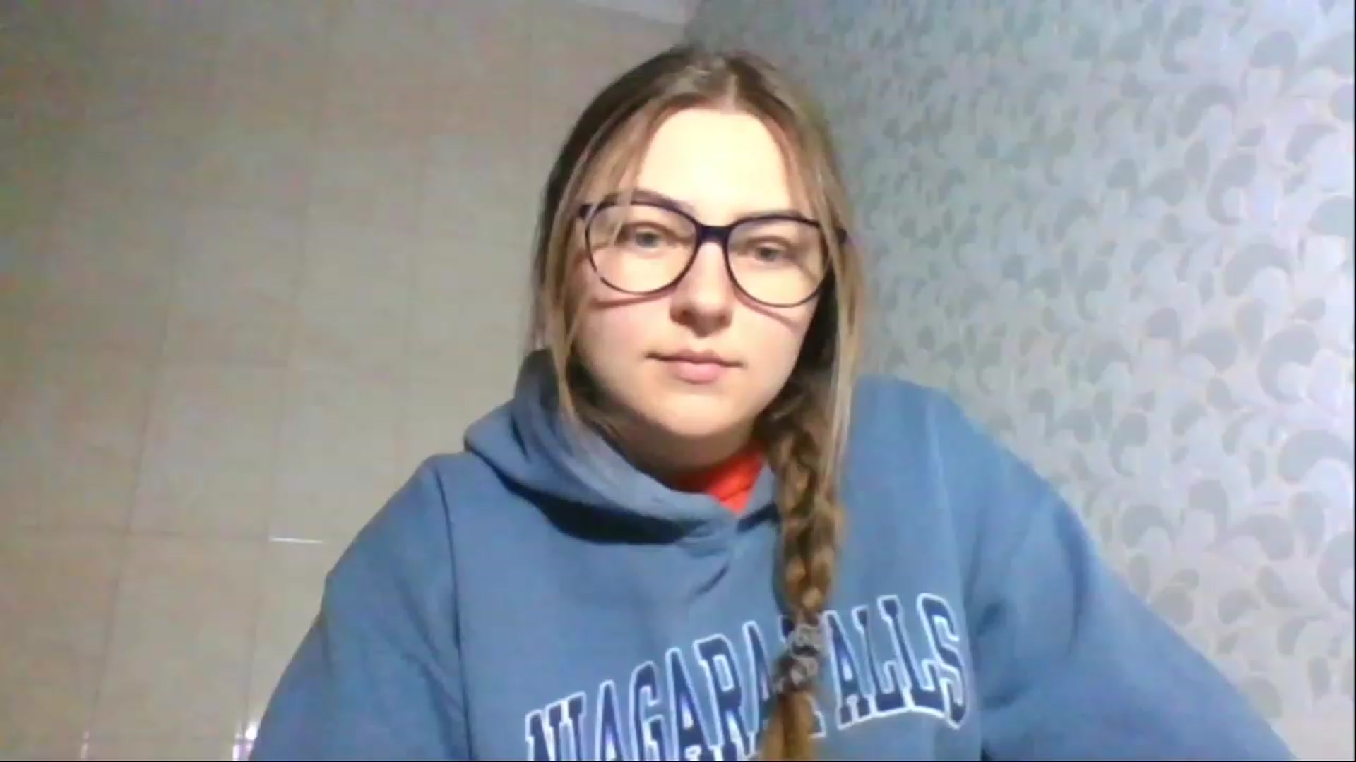 Gallery image thumbnail from Oliveevee_'s myfreecams stream on, 04/26/2023, 17:40 image 15 of 20