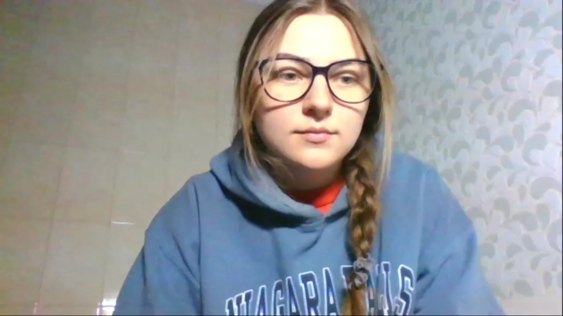 Gallery image thumbnail from Oliveevee_'s myfreecams stream on, 04/26/2023, 17:40 image 10 of 20
