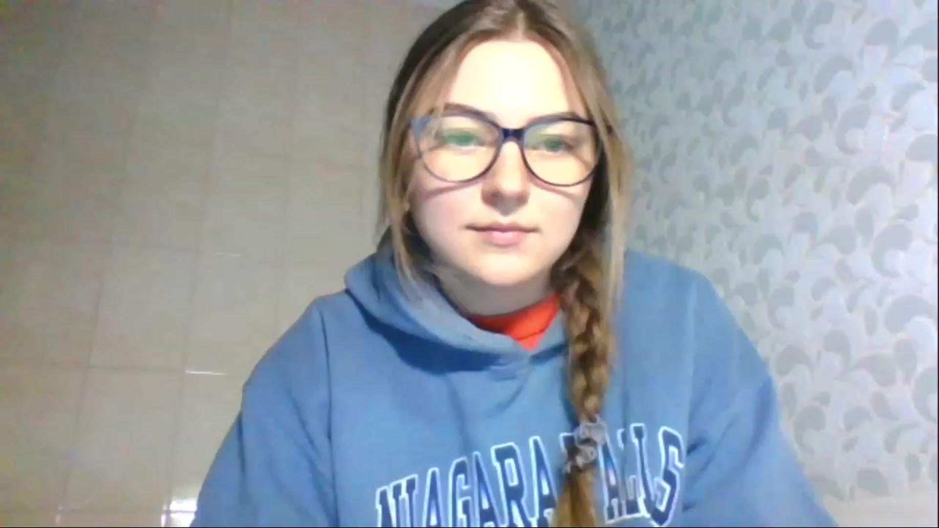 Gallery image thumbnail from Oliveevee_'s myfreecams stream on, 04/26/2023, 17:40 image 13 of 20