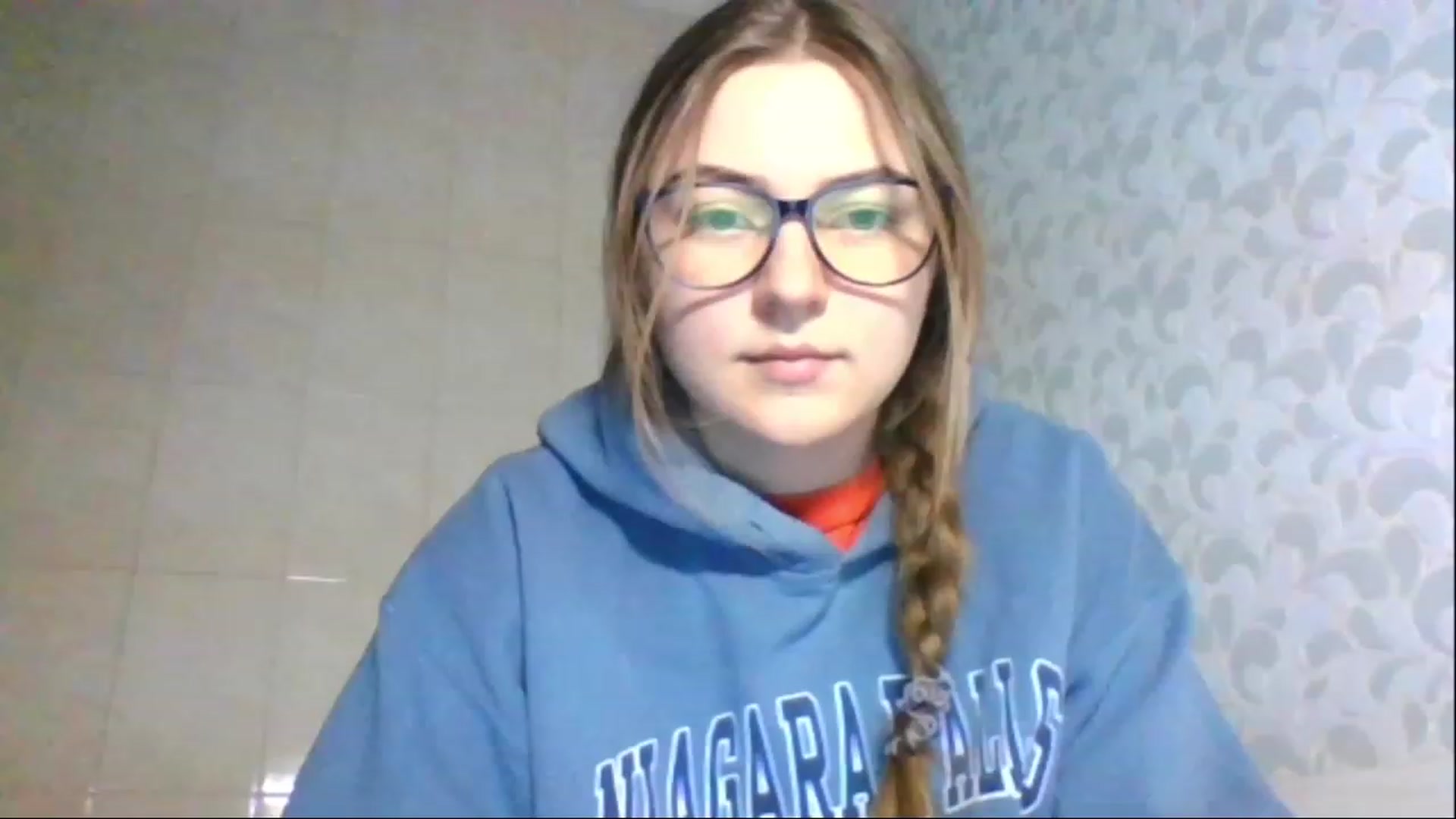 Gallery image thumbnail from Oliveevee_'s myfreecams stream on, 04/26/2023, 17:40 image 16 of 20