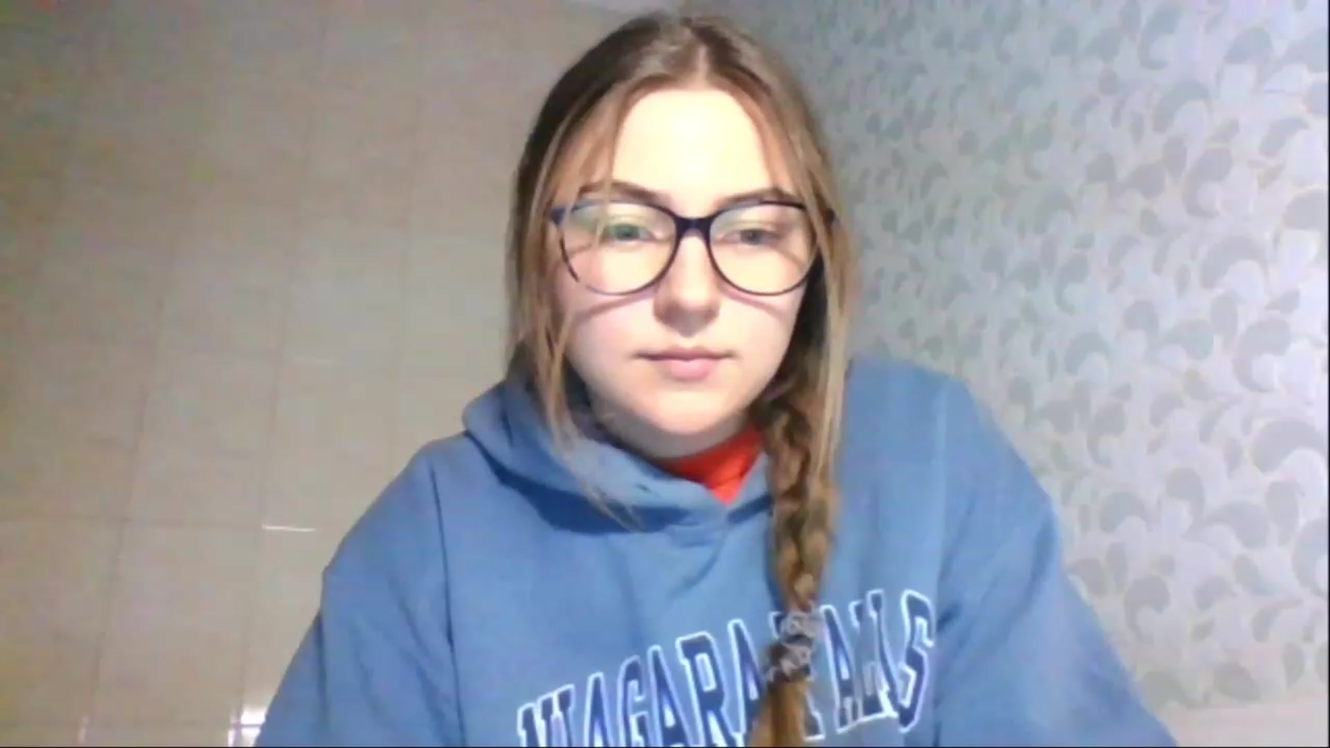 Gallery image thumbnail from Oliveevee_'s myfreecams stream on, 04/26/2023, 17:40 image 17 of 20