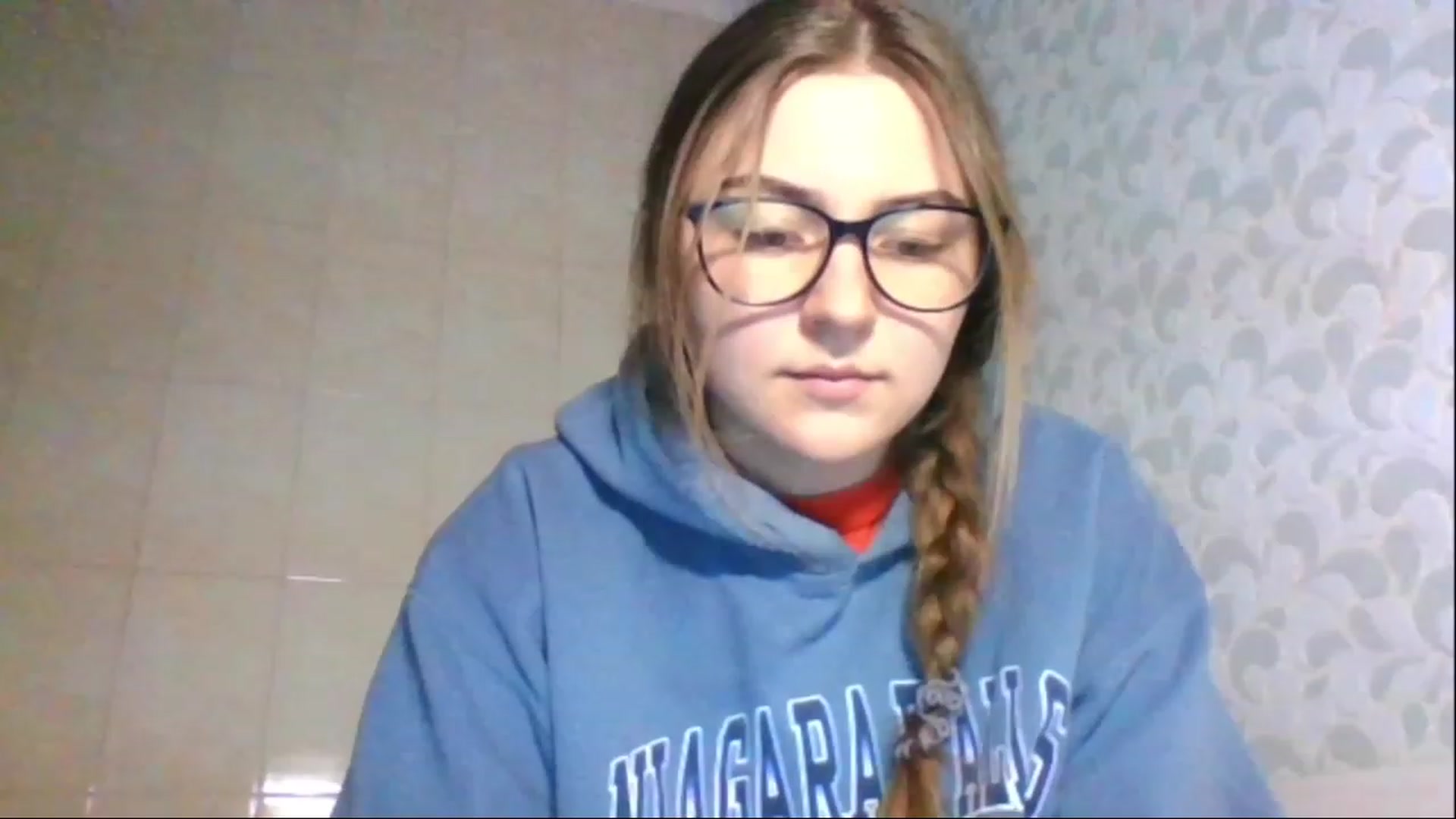 Gallery image thumbnail from Oliveevee_'s myfreecams stream on, 04/26/2023, 17:40 image 18 of 20