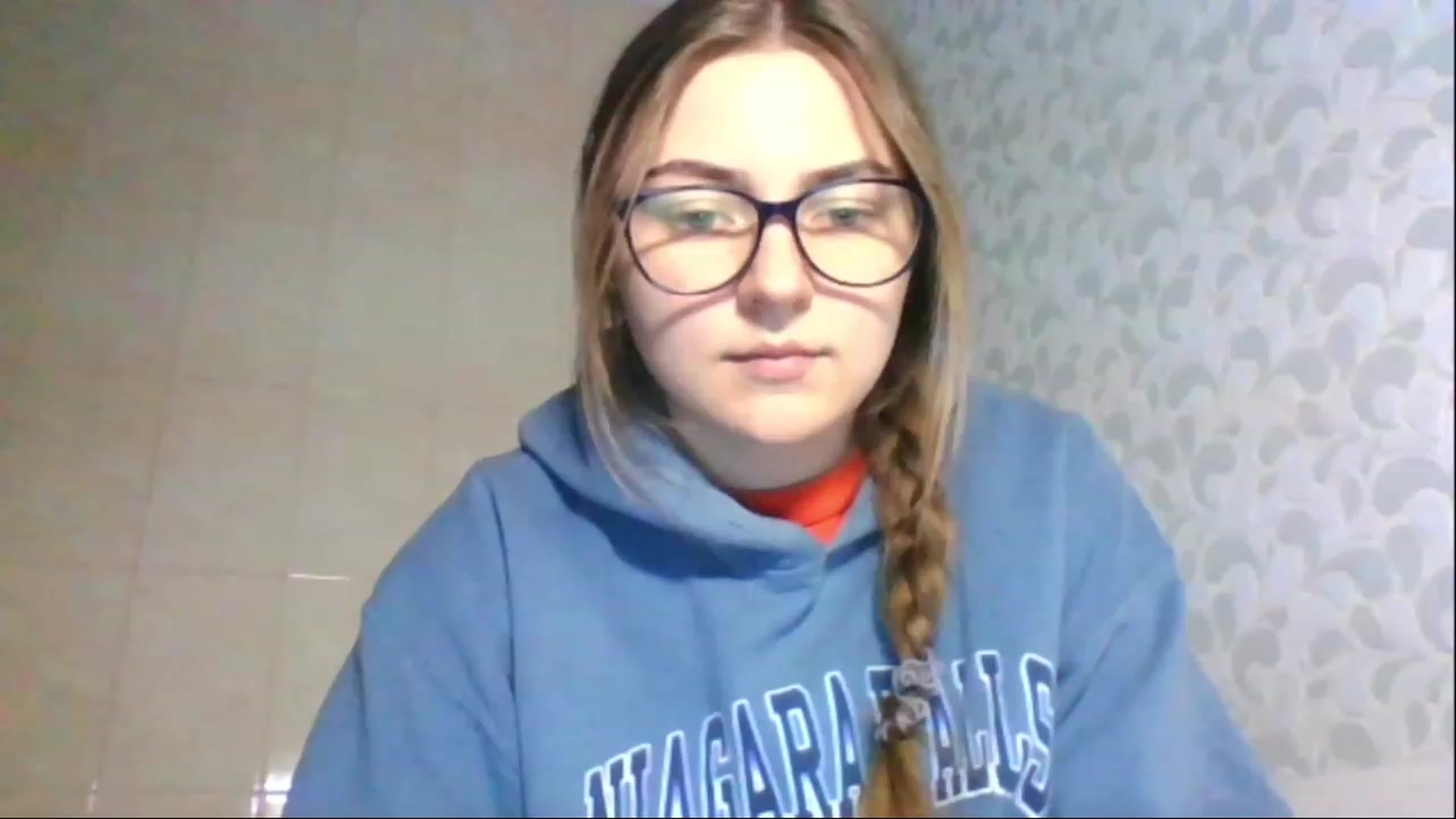 Gallery image thumbnail from Oliveevee_'s myfreecams stream on, 04/26/2023, 17:40 image 7 of 20