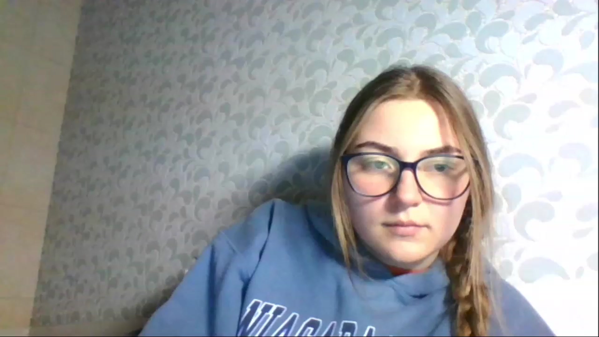 Gallery image thumbnail from Oliveevee_'s myfreecams stream on, 04/26/2023, 19:20 image 15 of 20