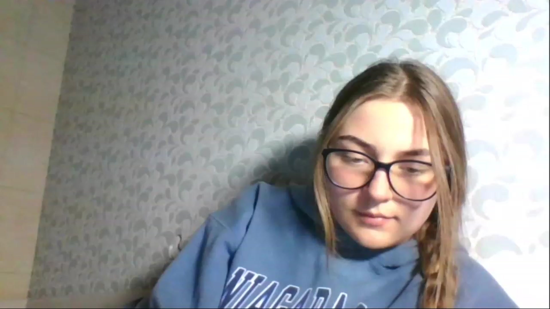 Gallery image thumbnail from Oliveevee_'s myfreecams stream on, 04/26/2023, 19:20 image 19 of 20