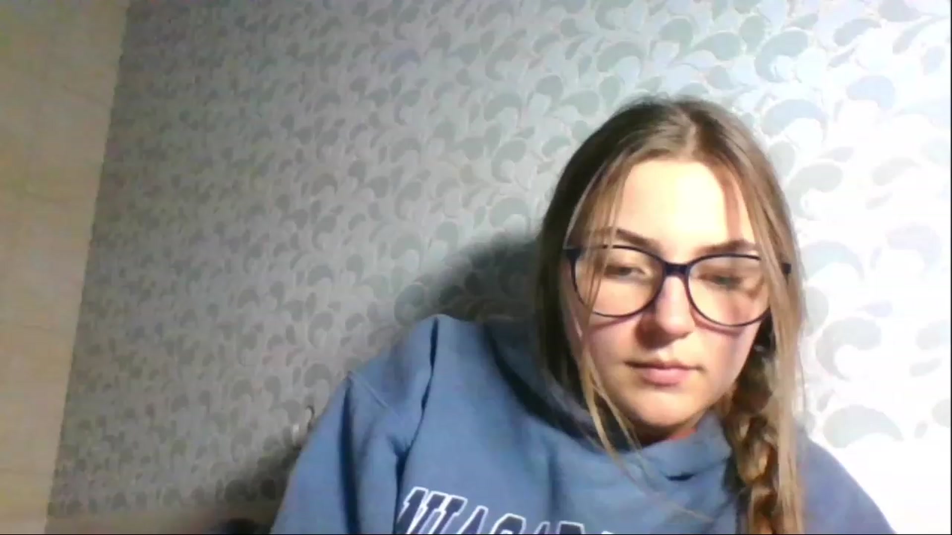 Gallery image thumbnail from Oliveevee_'s myfreecams stream on, 04/26/2023, 19:20 image 16 of 20