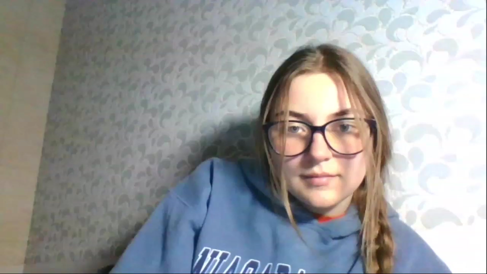 Gallery image thumbnail from Oliveevee_'s myfreecams stream on, 04/26/2023, 19:20 image 17 of 20