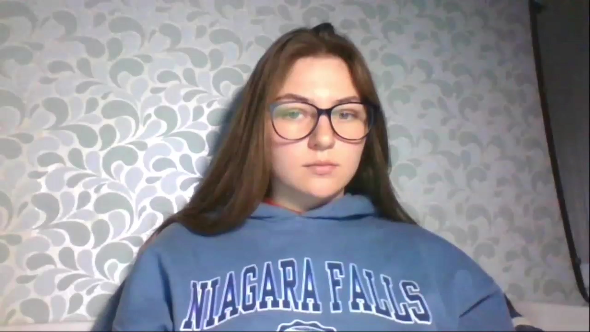 Gallery image thumbnail from Oliveevee_'s myfreecams stream on, 04/27/2023, 19:31 image 5 of 20