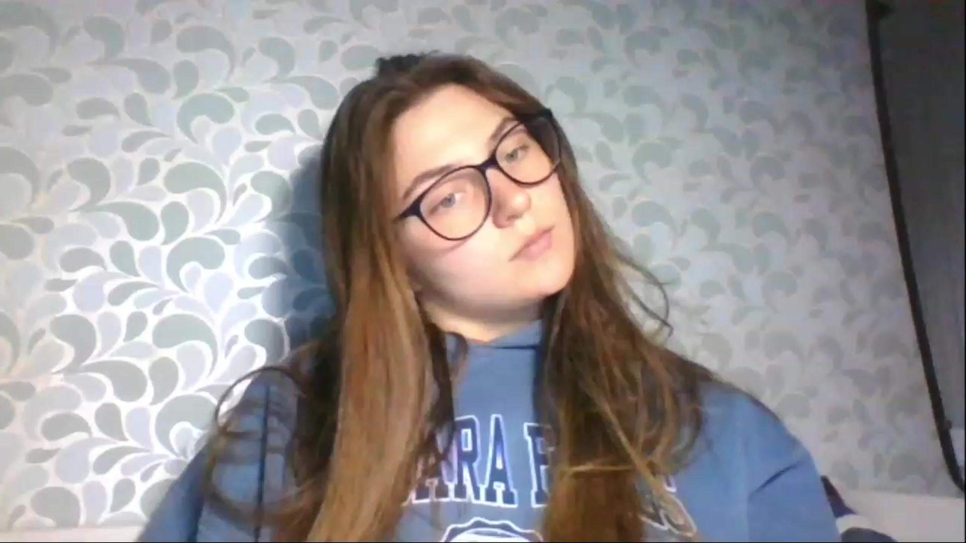 Gallery image thumbnail from Oliveevee_'s myfreecams stream on, 04/27/2023, 19:31 image 3 of 20