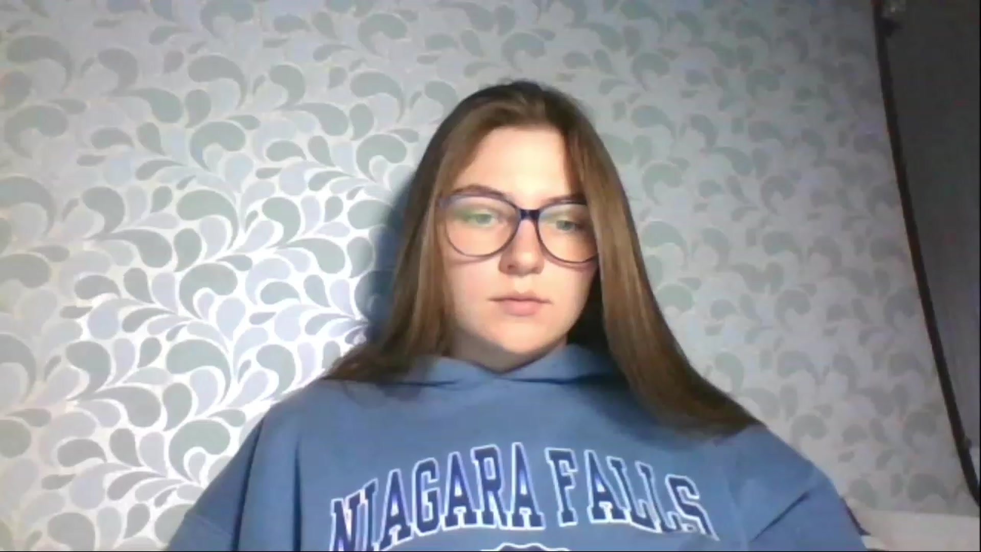 Gallery image thumbnail from Oliveevee_'s myfreecams stream on, 04/27/2023, 19:31 image 13 of 20