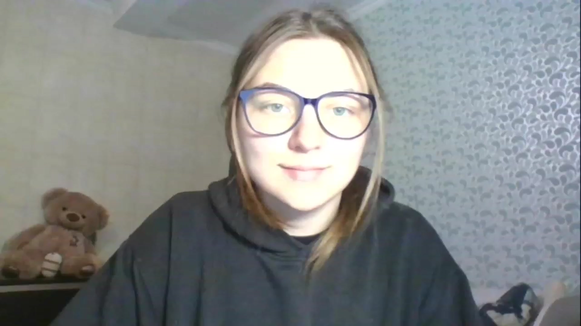 Gallery image thumbnail from Oliveevee_'s myfreecams stream on, 05/01/2023, 18:48 image 5 of 20
