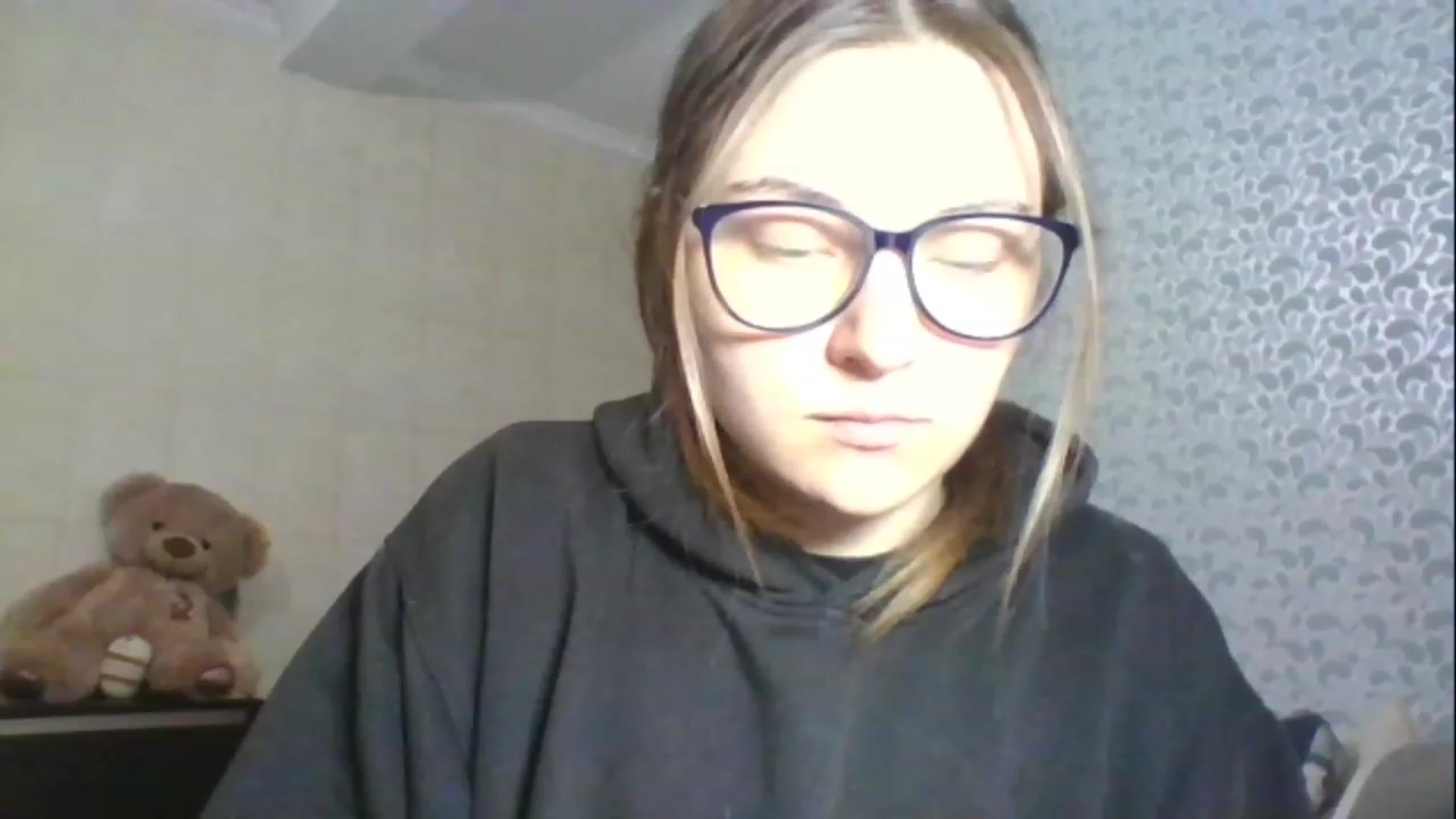 Gallery image thumbnail from Oliveevee_'s myfreecams stream on, 05/01/2023, 18:48 image 6 of 20