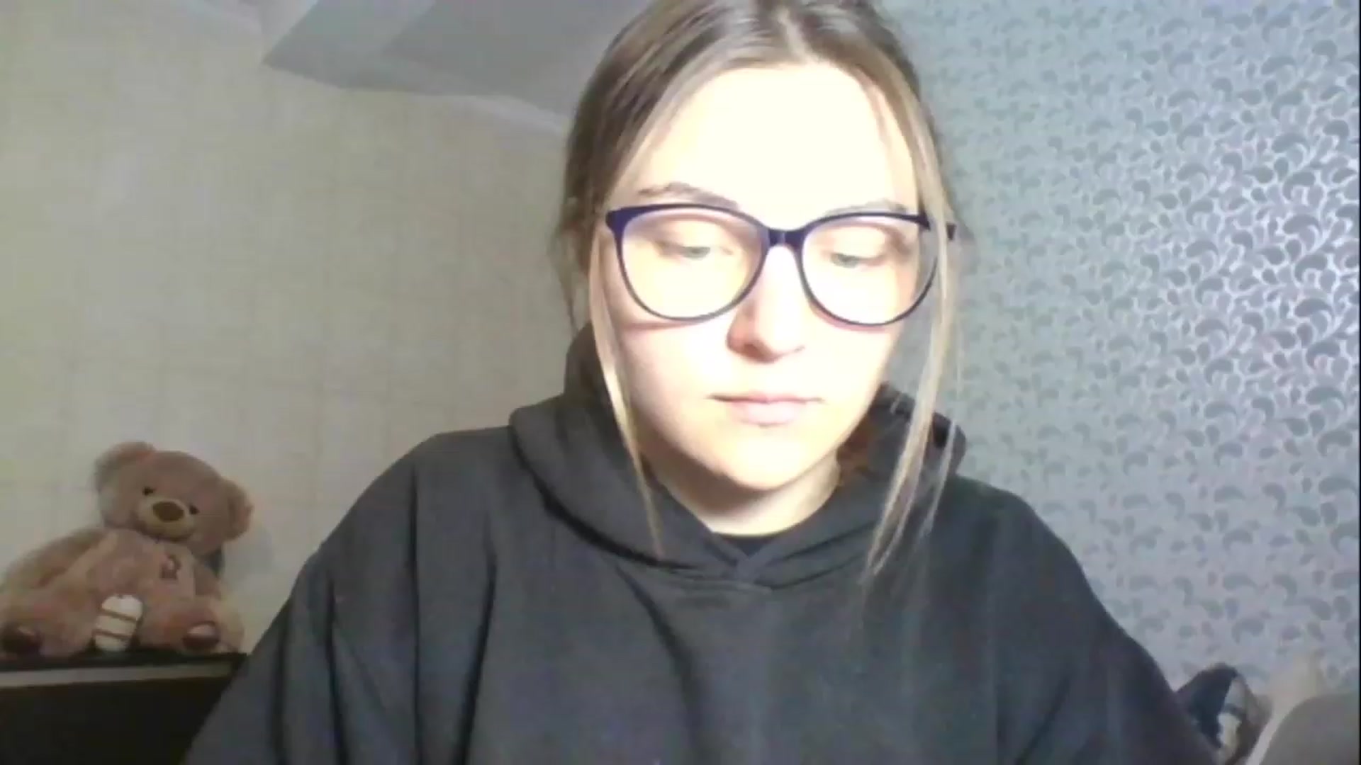 Gallery image thumbnail from Oliveevee_'s myfreecams stream on, 05/01/2023, 18:48 image 11 of 20