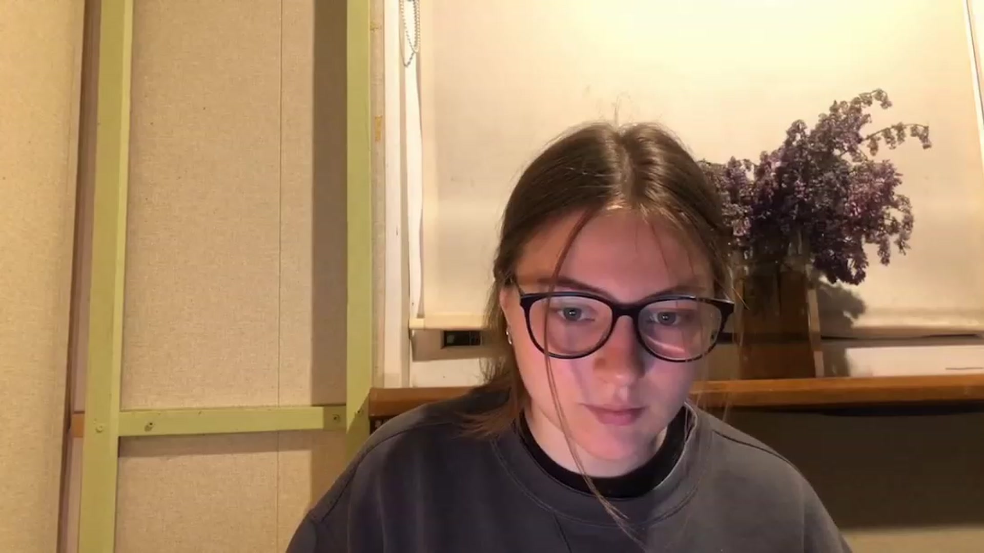 Gallery image thumbnail from Oliveevee_'s myfreecams stream on, 05/13/2023, 21:05 image 1 of 20