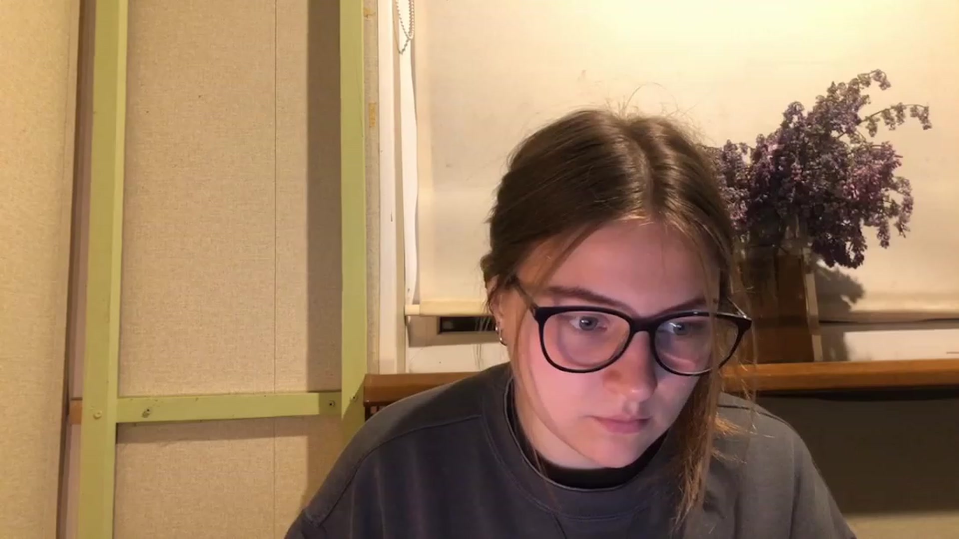 Gallery image thumbnail from Oliveevee_'s myfreecams stream on, 05/13/2023, 21:05 image 11 of 20