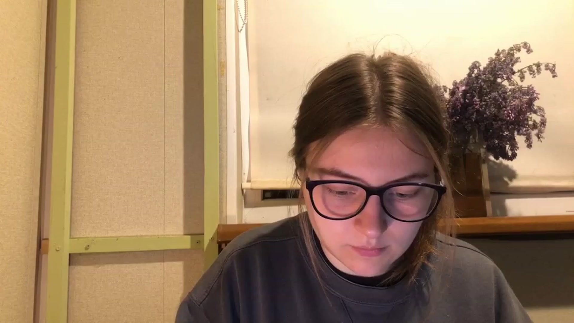 Gallery image thumbnail from Oliveevee_'s myfreecams stream on, 05/13/2023, 21:05 image 12 of 20