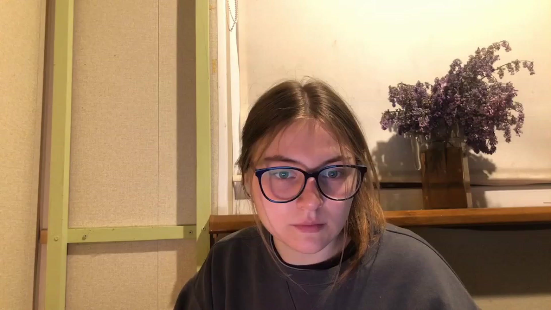 Gallery image thumbnail from Oliveevee_'s myfreecams stream on, 05/13/2023, 21:05 image 19 of 20