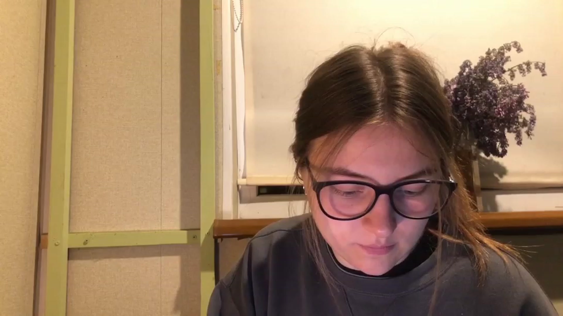 Gallery image thumbnail from Oliveevee_'s myfreecams stream on, 05/13/2023, 21:05 image 14 of 20