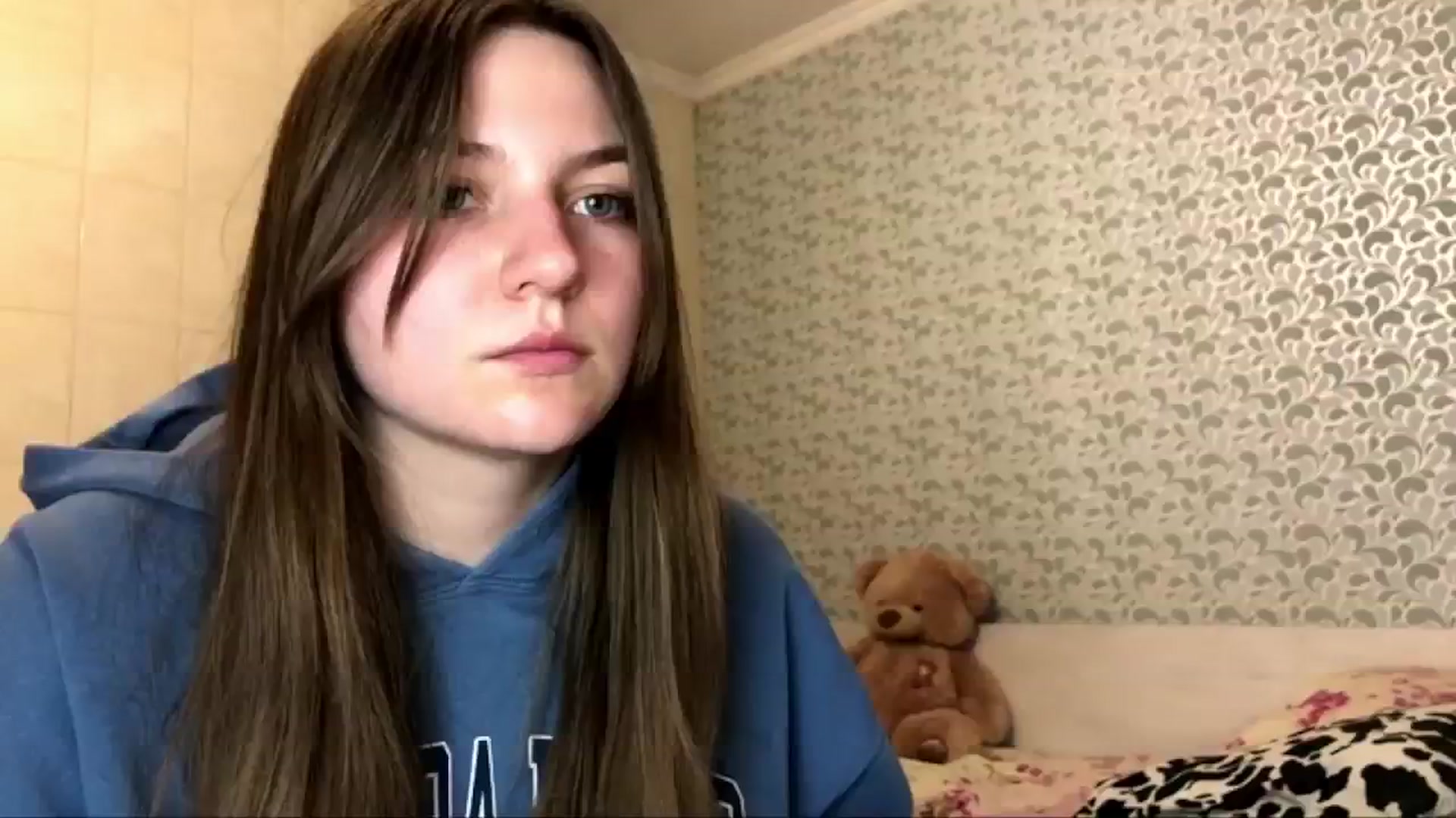 Gallery image thumbnail from OliviEve's myfreecams stream on, 02/04/2025, 23:35 image 17 of 20