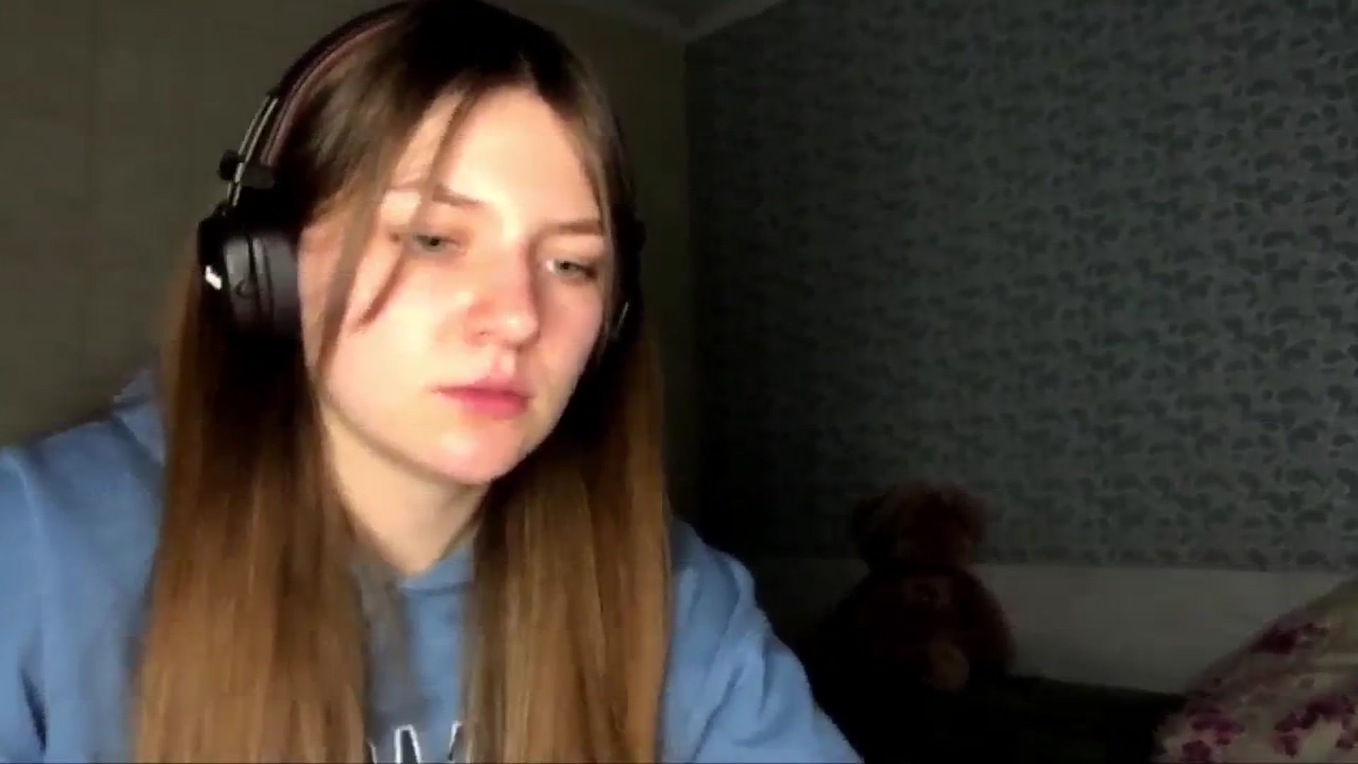 Gallery image thumbnail from OliviEve's myfreecams stream on, 02/06/2025, 24:42 image 4 of 20