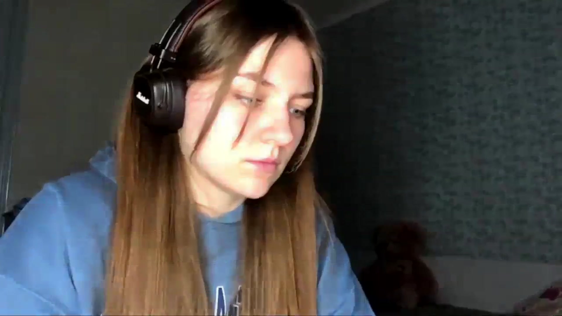 Gallery image thumbnail from OliviEve's myfreecams stream on, 02/06/2025, 24:42 image 14 of 20