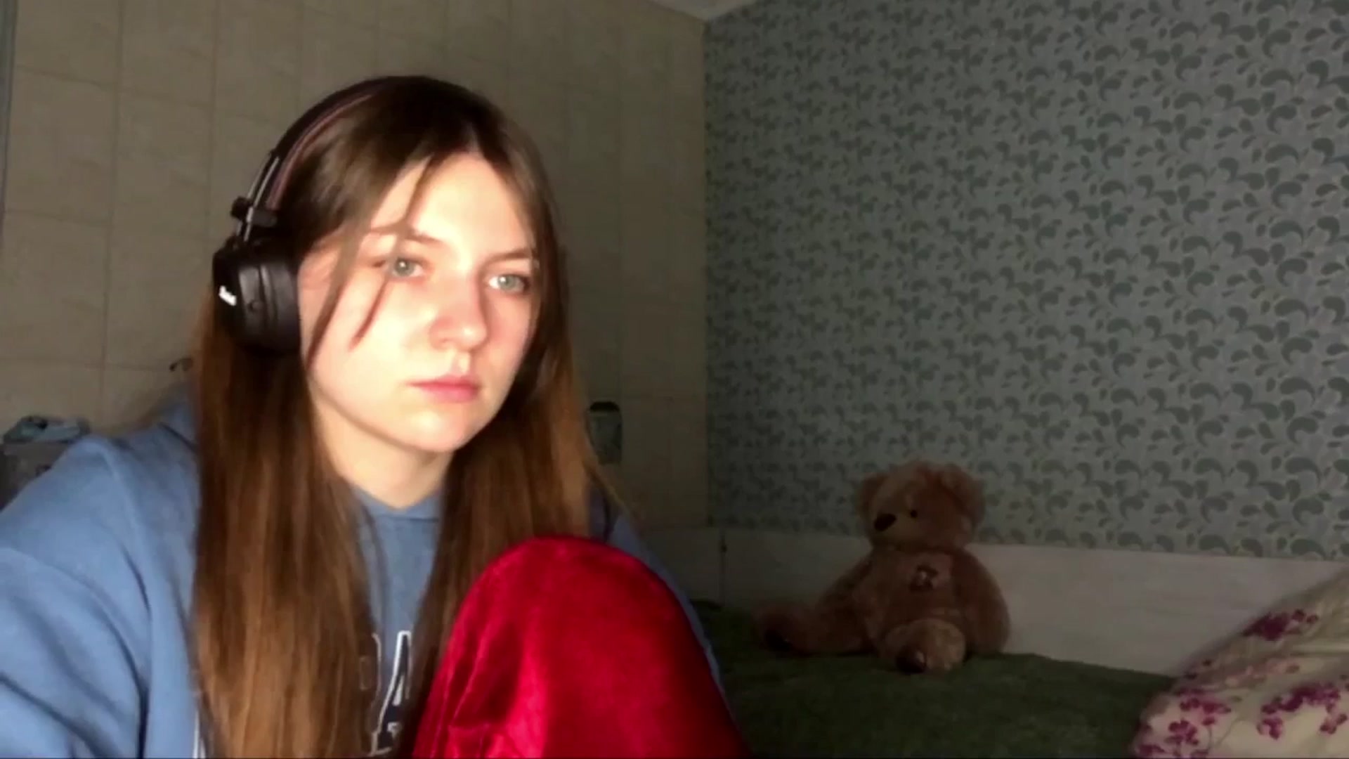 Gallery image thumbnail from OliviEve's myfreecams stream on, 02/06/2025, 24:42 image 16 of 20