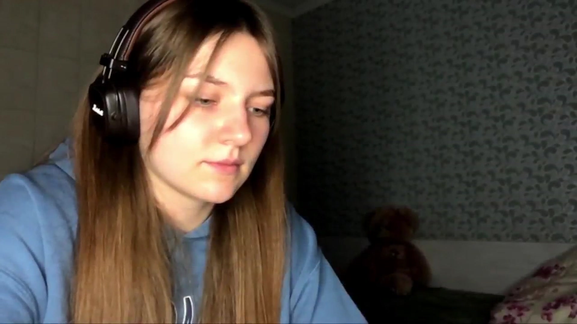 Gallery image thumbnail from OliviEve's myfreecams stream on, 02/06/2025, 24:42 image 2 of 20