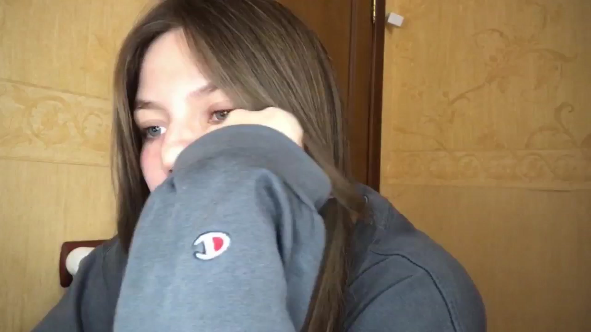 Gallery image thumbnail from OliviEve's myfreecams stream on, 02/19/2025, 24:44 image 9 of 20
