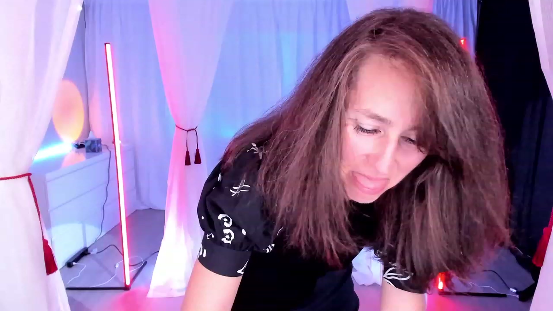 Gallery image thumbnail from Olivia's myfreecams stream on, 01/03/2024, 04:23 image 8 of 20