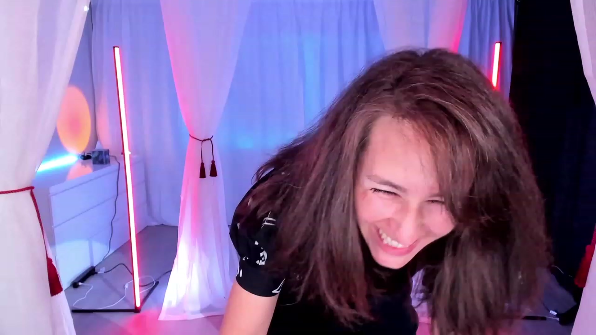 Gallery image thumbnail from Olivia's myfreecams stream on, 01/03/2024, 04:23 image 20 of 20