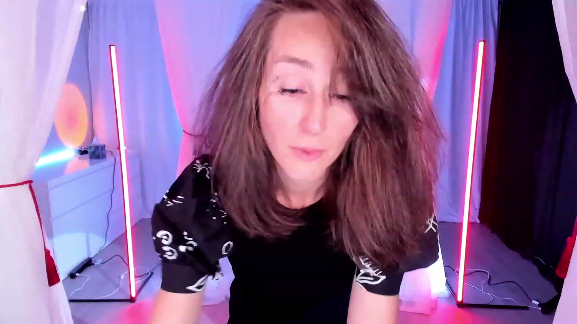 Gallery image thumbnail from Olivia's myfreecams stream on, 01/03/2024, 04:23 image 9 of 20