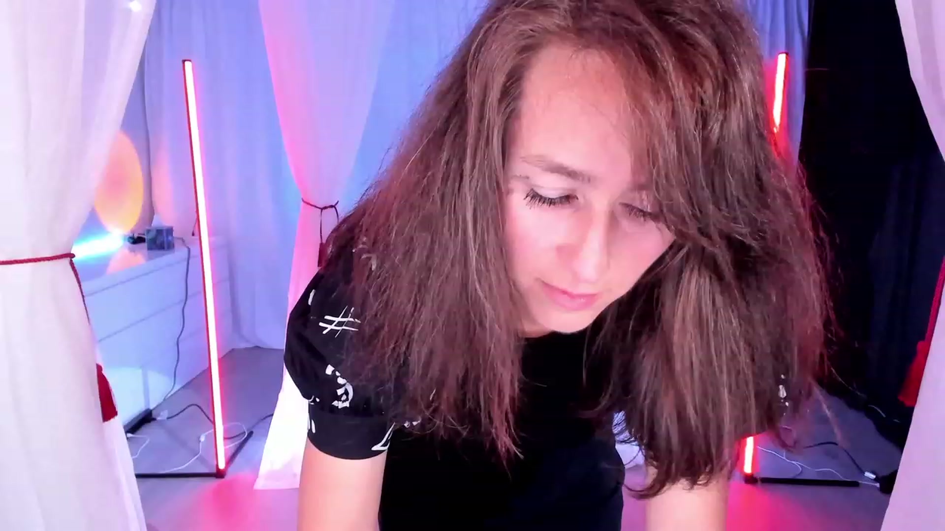 Gallery image thumbnail from Olivia's myfreecams stream on, 01/03/2024, 04:23 image 1 of 20