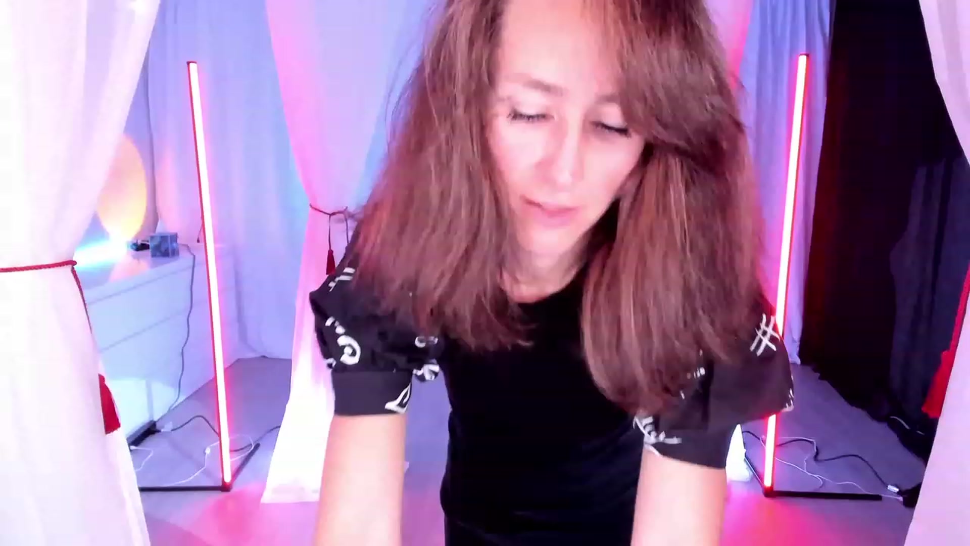 Gallery image thumbnail from Olivia's myfreecams stream on, 01/03/2024, 04:23 image 3 of 20
