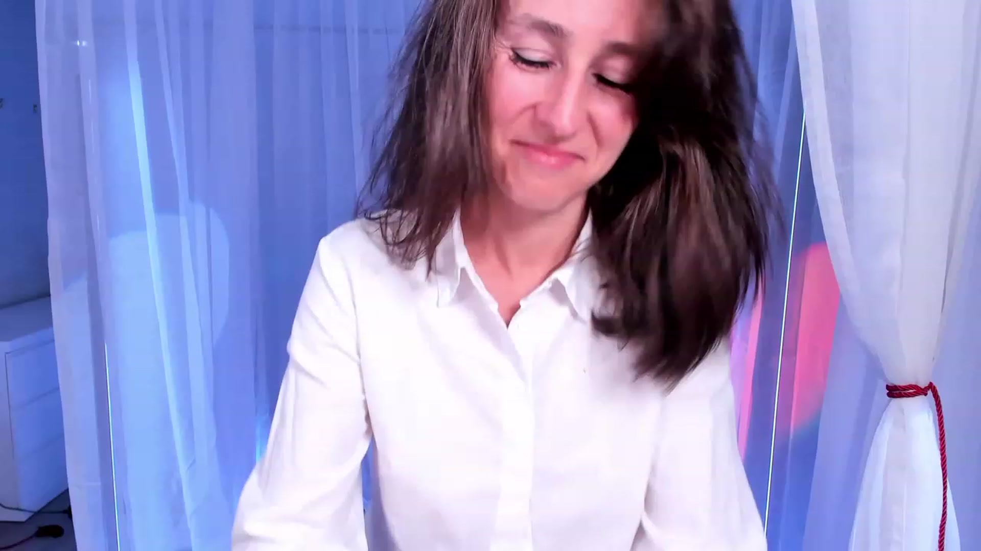 Gallery image thumbnail from Olivia's myfreecams stream on, 01/04/2024, 07:15 image 12 of 20