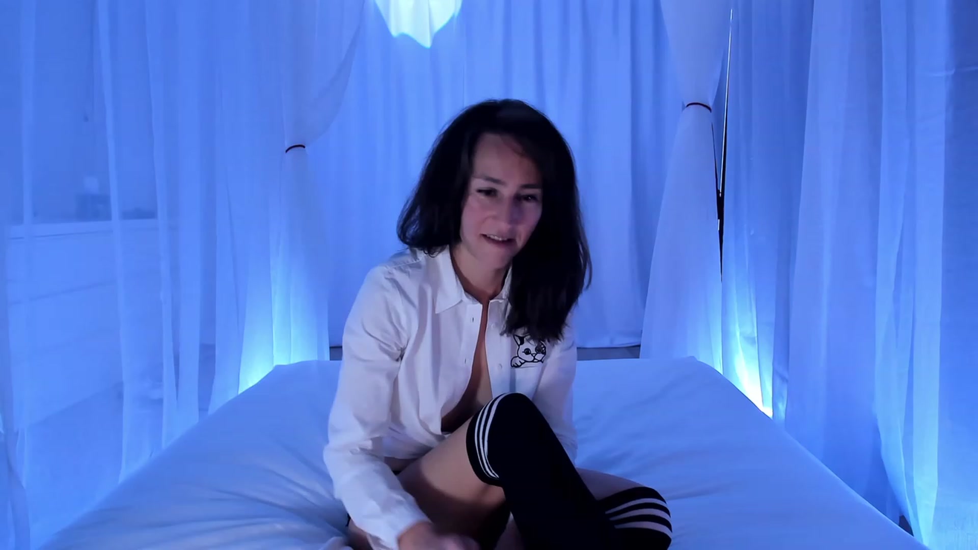 Gallery image thumbnail from Olivia's myfreecams stream on, 01/05/2024, 07:39 image 8 of 20