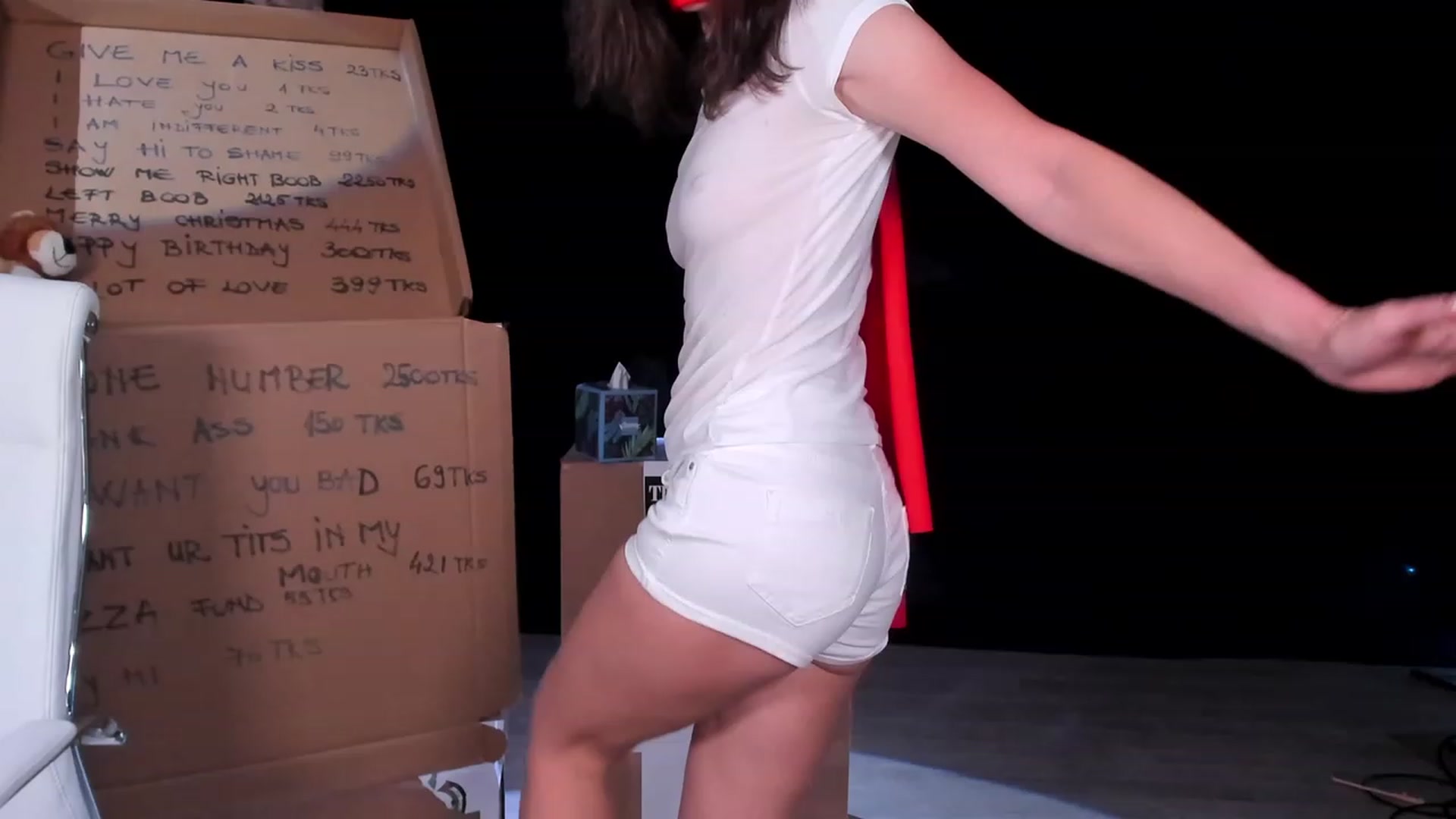 Gallery image thumbnail from Olivia's myfreecams stream on, 01/07/2024, 06:24 image 16 of 20