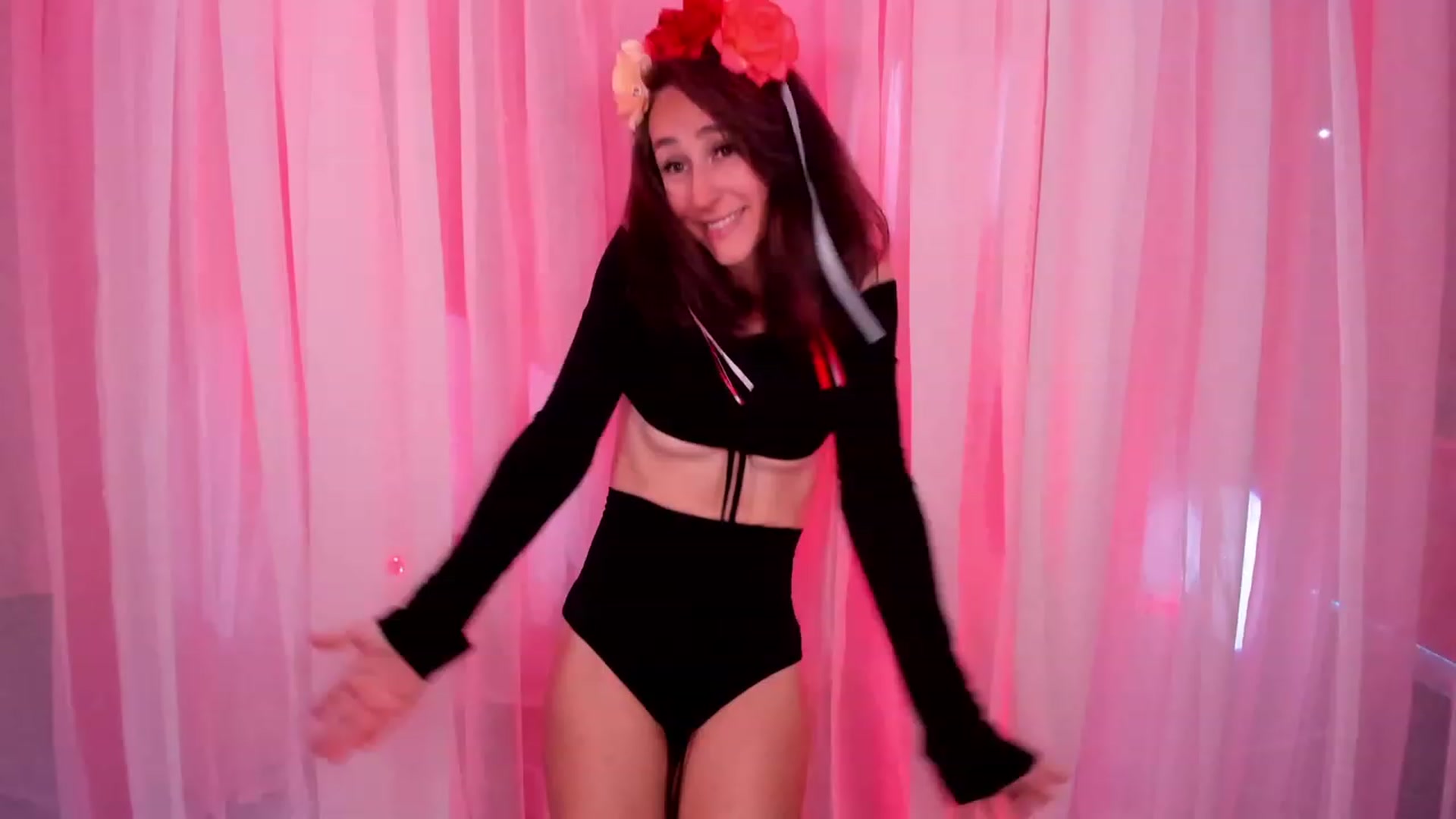 Gallery image thumbnail from Olivia's myfreecams stream on, 01/10/2024, 06:41 image 16 of 20