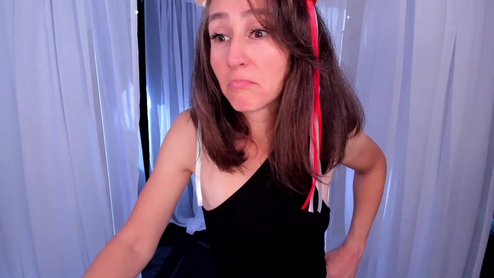 Gallery image thumbnail from Olivia's myfreecams stream on, 01/10/2024, 07:37 image 10 of 20