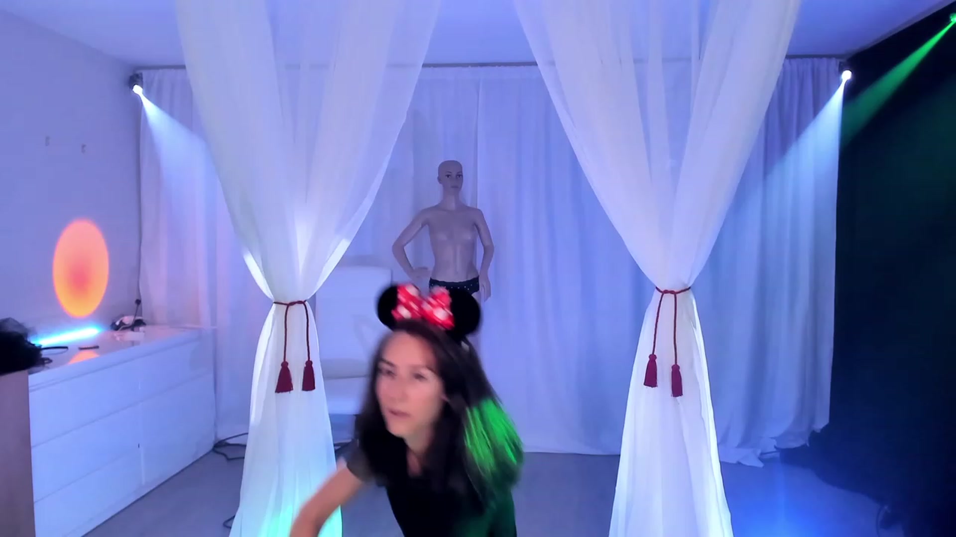 Gallery image thumbnail from Olivia's myfreecams stream on, 01/14/2024, 07:39 image 2 of 20