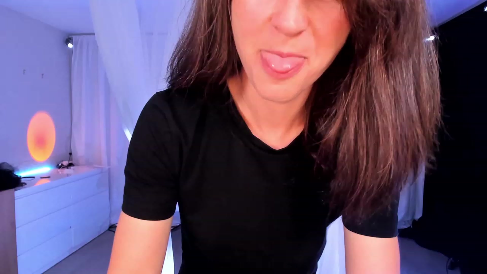 Gallery image thumbnail from Olivia's myfreecams stream on, 01/14/2024, 07:39 image 3 of 20