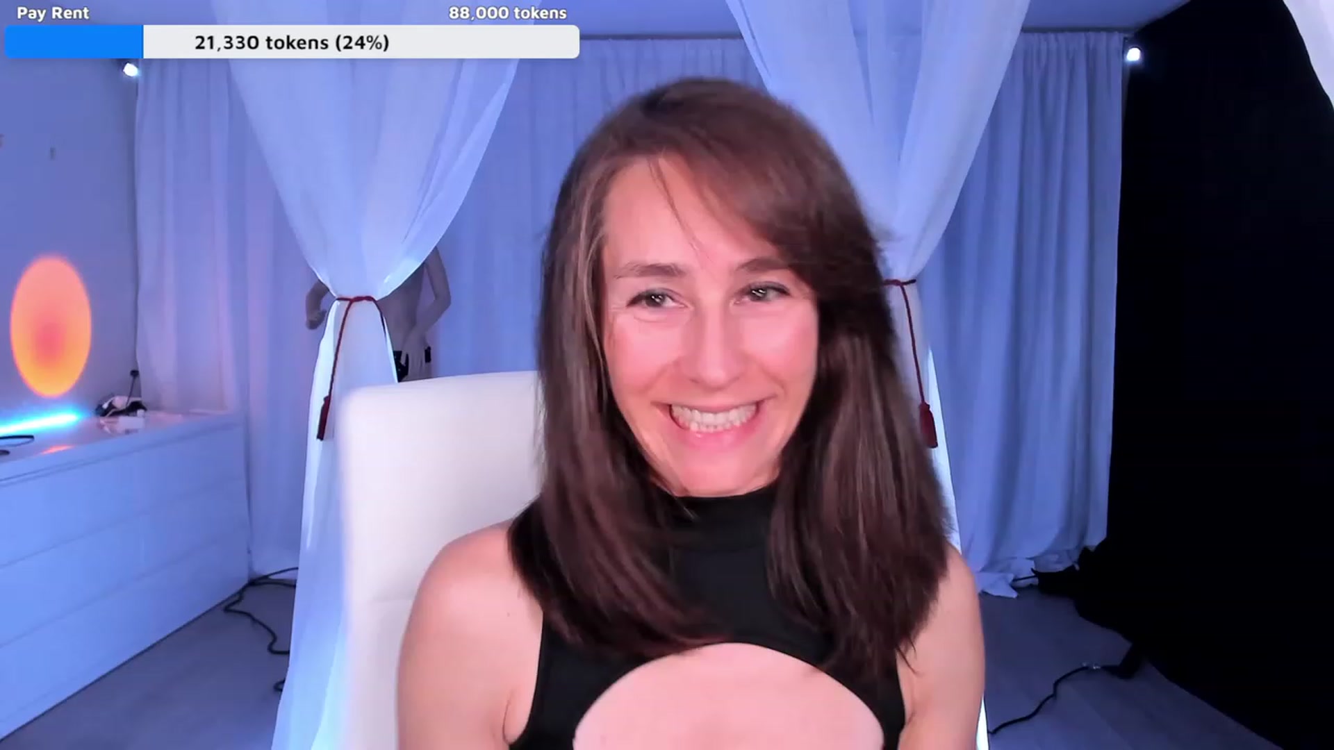 Gallery image thumbnail from Olivia's myfreecams stream on, 01/15/2024, 04:07 image 18 of 20