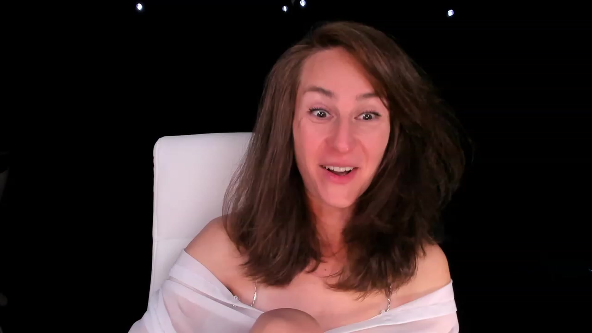Gallery image thumbnail from Olivia's myfreecams stream on, 01/29/2024, 07:10 image 14 of 20