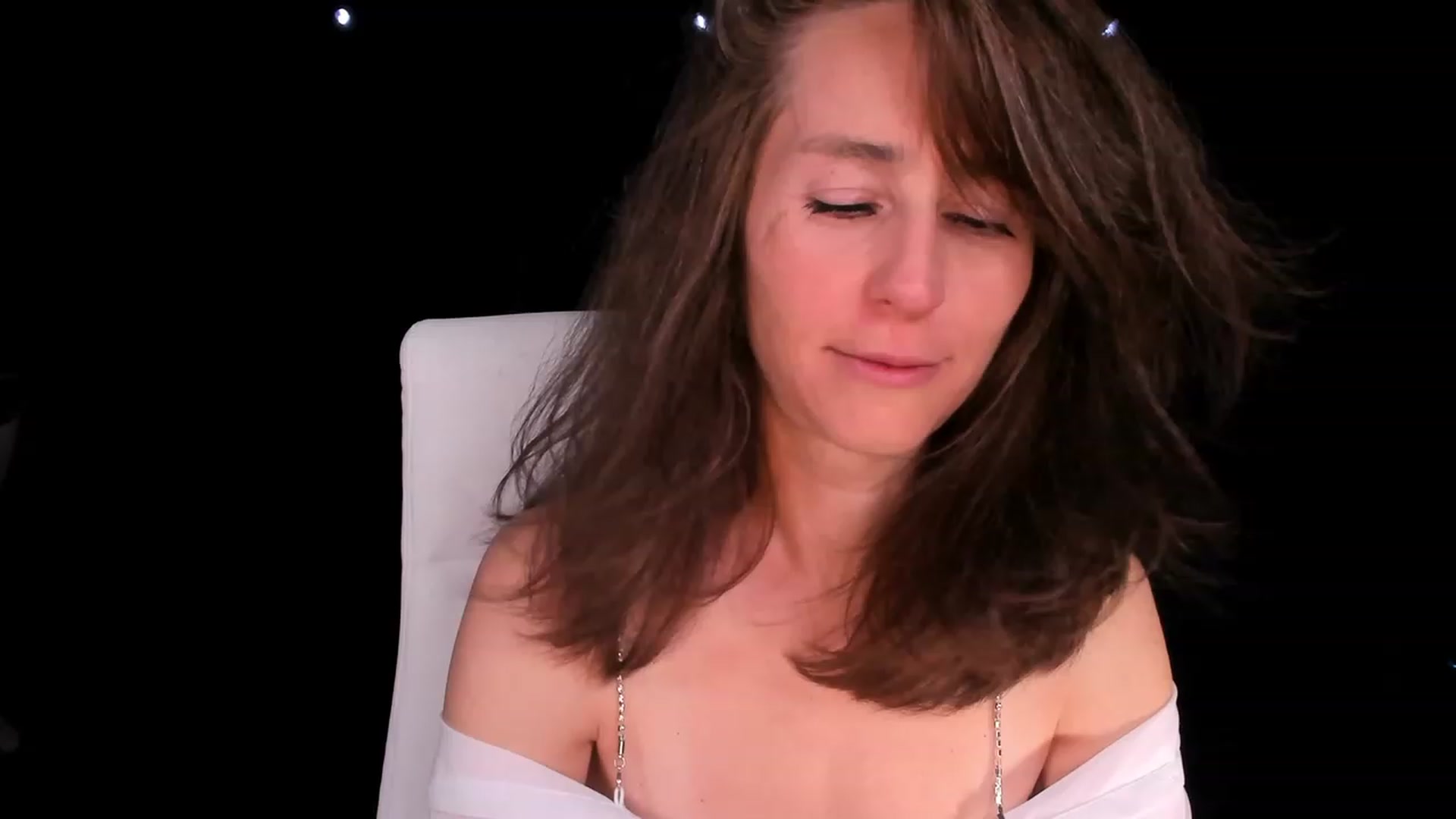 Gallery image thumbnail from Olivia's myfreecams stream on, 01/29/2024, 07:10 image 9 of 20