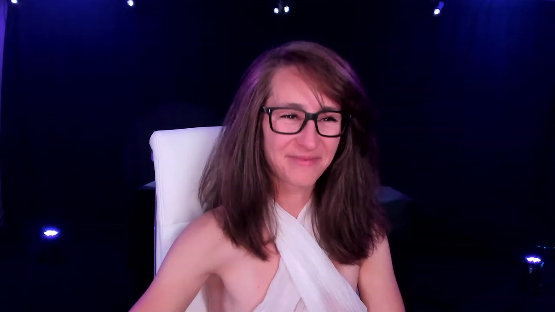 Gallery image thumbnail from Olivia's myfreecams stream on, 01/31/2024, 07:08 image 17 of 20